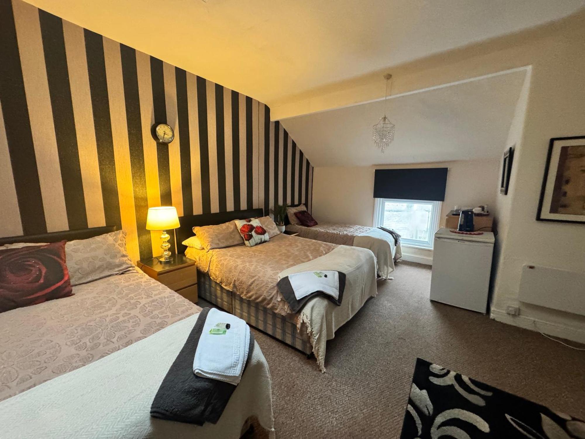 The Holmlea Hotel Blackpool Ngoại thất bức ảnh