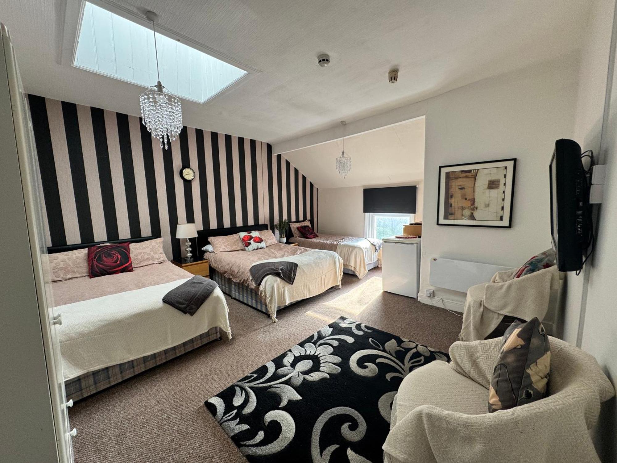 The Holmlea Hotel Blackpool Ngoại thất bức ảnh