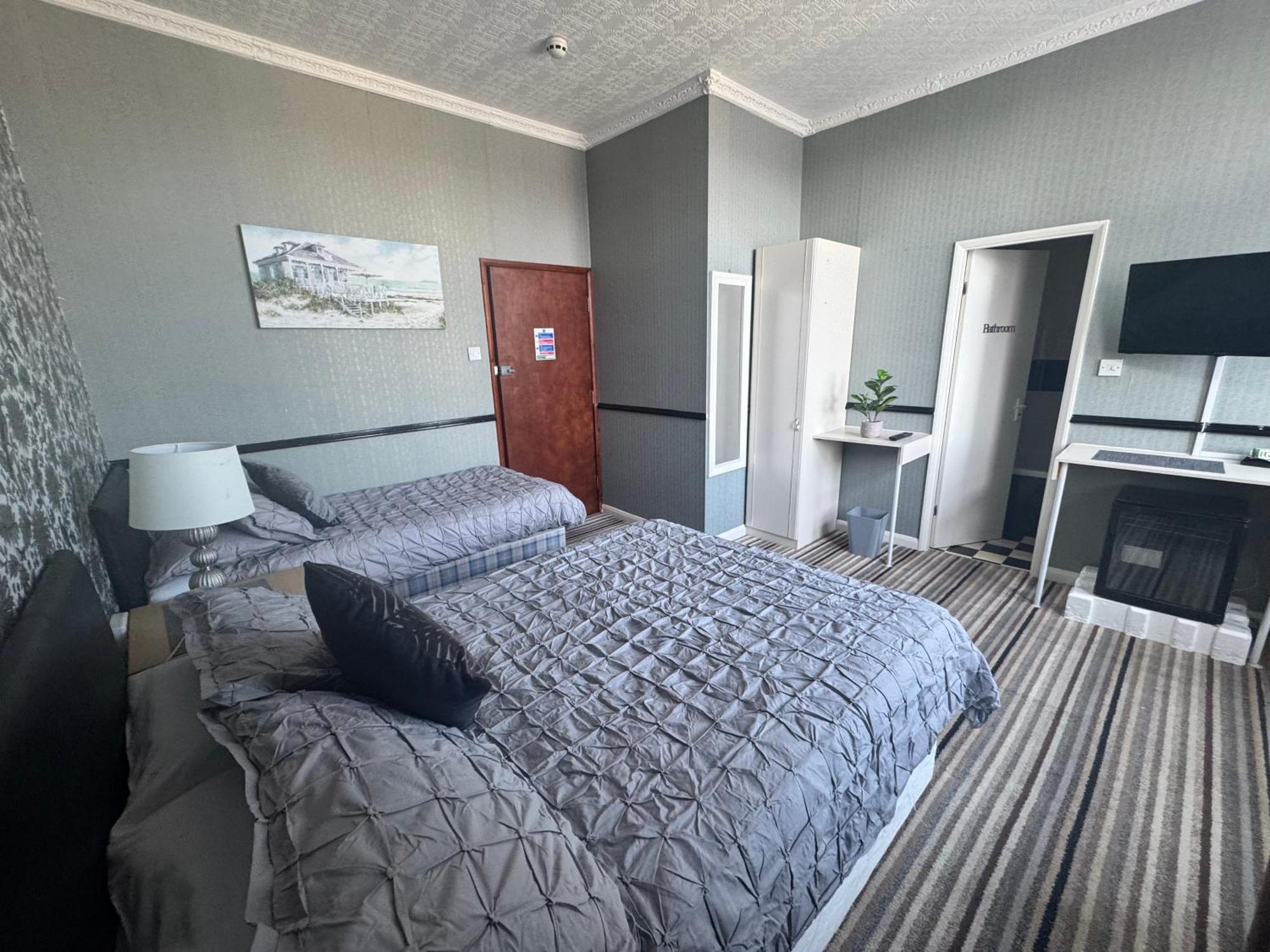 The Holmlea Hotel Blackpool Ngoại thất bức ảnh