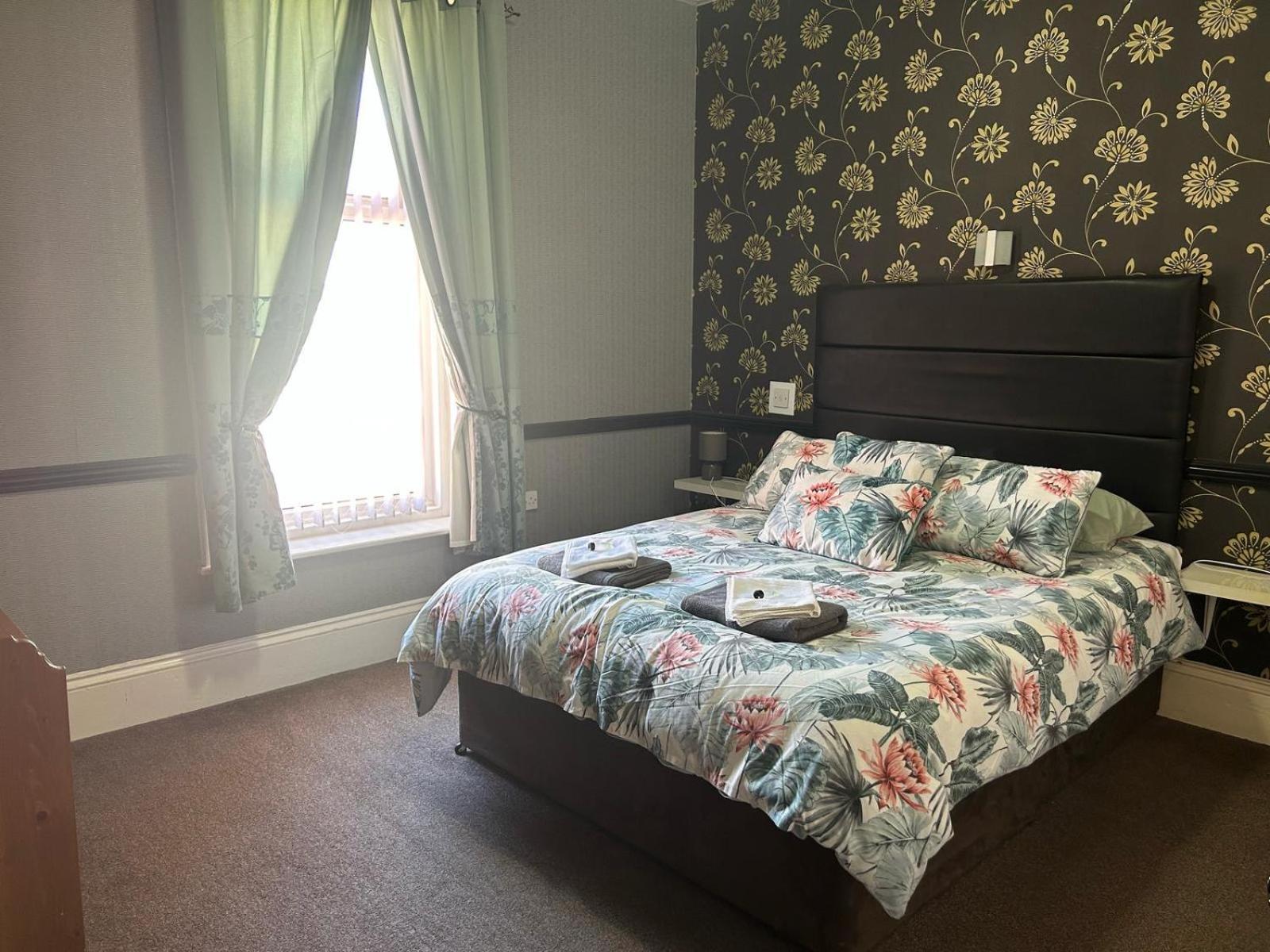 The Holmlea Hotel Blackpool Ngoại thất bức ảnh